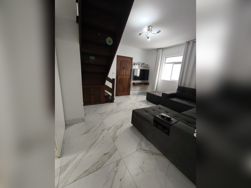 Cobertura à venda Dona Clara com 200m² e 4 quartos por R$ 850.000 - img-20241107-134543.jpg