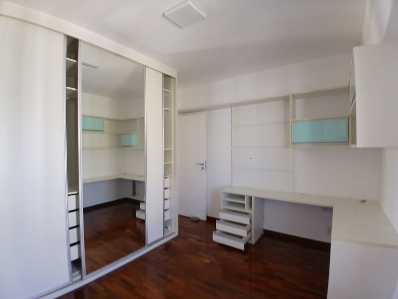 Apartamento à venda Itaigara com 191m² e 4 quartos por R$ 1.150.000 - vinu3634.JPG