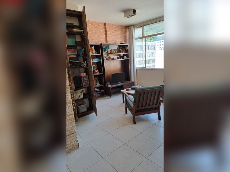 Apartamento à venda Copacabana com 80m² e 2 quartos por R$ 870.000 - 20241127-143137.jpg