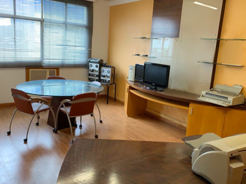 Comercial à venda Maruípe com 190m² e 0 quartos por R$ 650.000 - 17-sala-reuniao-5.png