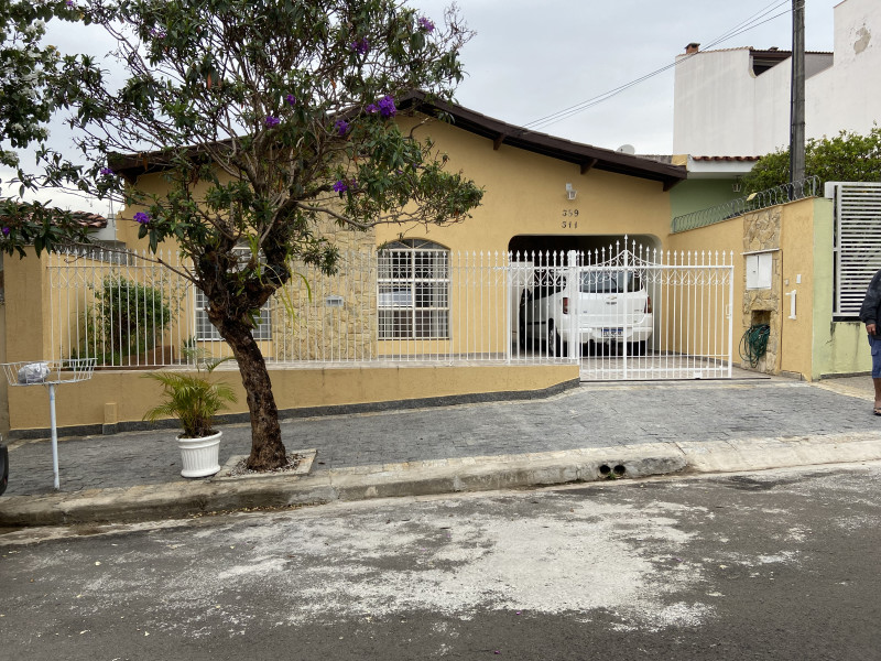 Casa à venda Jardim Astro com 154m² e 3 quartos por R$ 700.000 - img-9619.jpeg