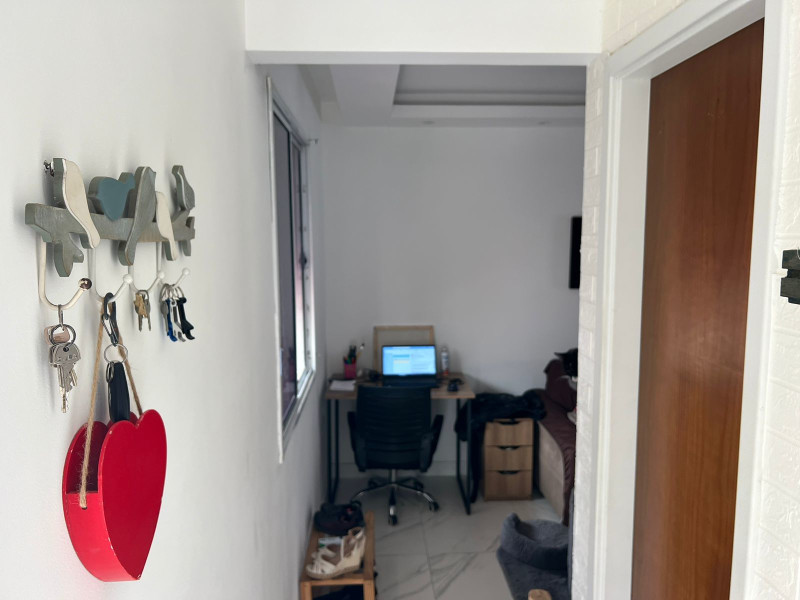 Casa de condomínio à venda Vargem Pequena com 85m² e 3 quartos por R$ 435.000 - 02-04-acesso-a-sala.jpg