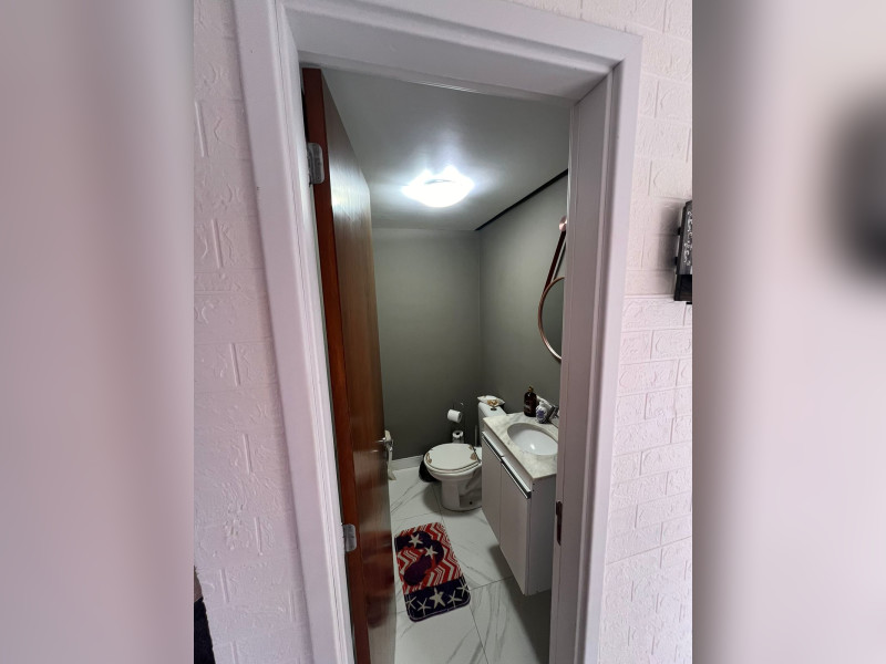 Casa de condomínio à venda Vargem Pequena com 85m² e 3 quartos por R$ 435.000 - 03-lavabo.jpg