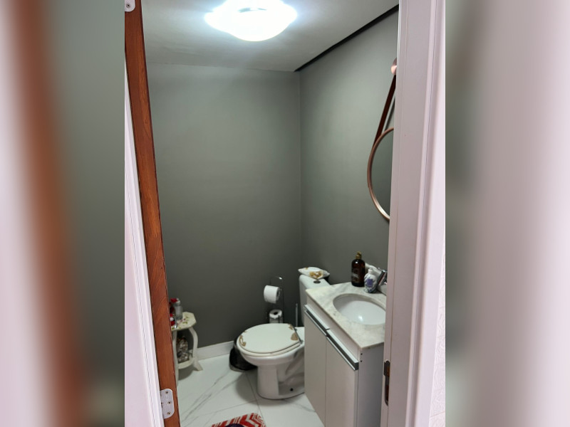 Casa de condomínio à venda Vargem Pequena com 85m² e 3 quartos por R$ 435.000 - 04-lavabo.jpg