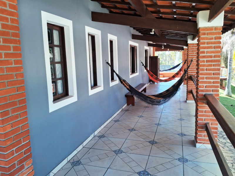 Chácara à venda centro com 1200m² e 3 quartos por R$ 800.000 - 016-varanda-lateral.jpg