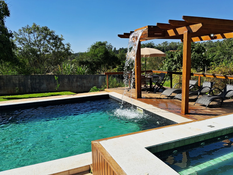 Chácara à venda centro com 1200m² e 3 quartos por R$ 800.000 - 021-pergolado-cascata.jpg