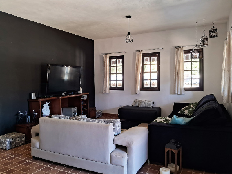 Chácara à venda centro com 1200m² e 3 quartos por R$ 800.000 - 043-sala-estar-tv.jpg