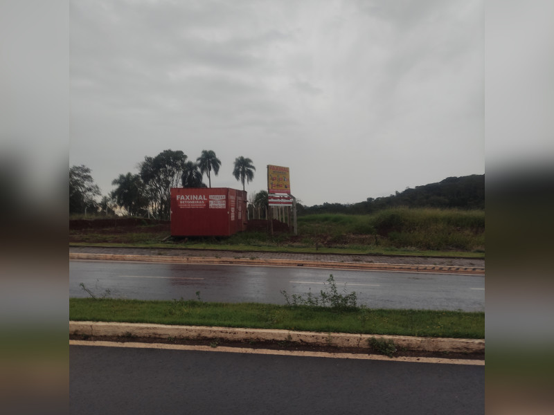 Terreno à venda Centro com 50000m² e 0 quartos por R$ 6.000.000 - 1000001208.jpg