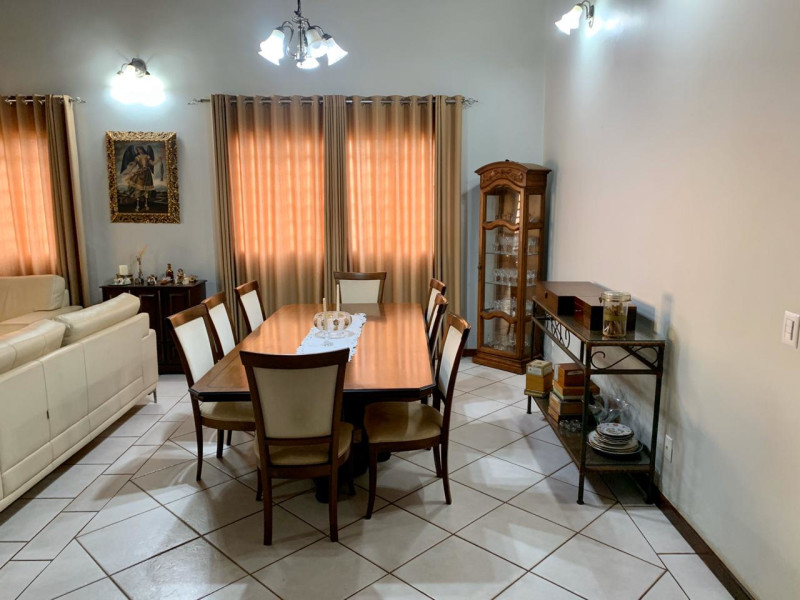 Casa de condomínio à venda Jardim Botânico (Lago Sul) com 600m² e 4 quartos por R$ 1.880.000 - 42a7d3b4-055d-44c2-bf38-8eac96346676.jpeg