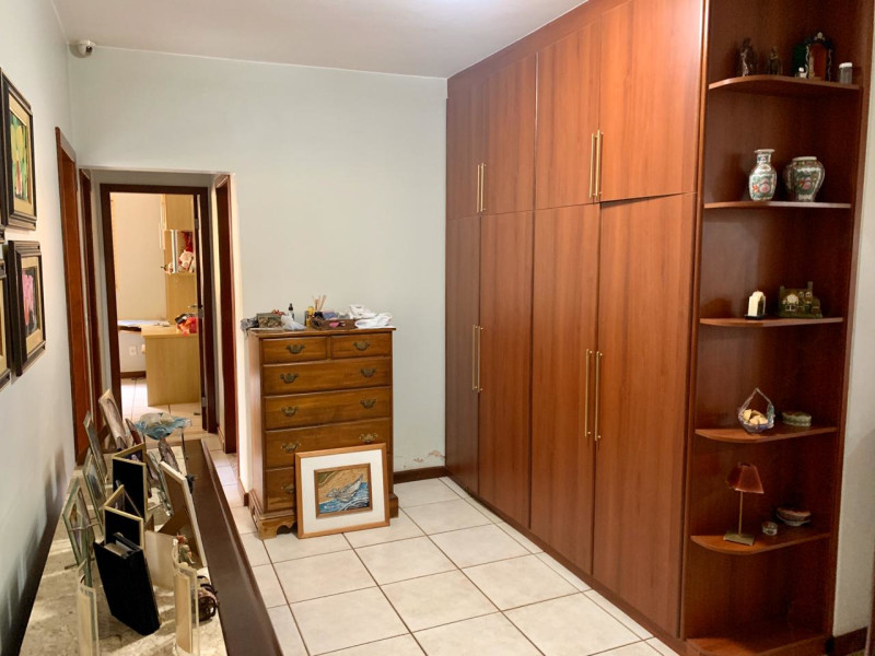 Casa de condomínio à venda Jardim Botânico (Lago Sul) com 600m² e 4 quartos por R$ 1.880.000 - 46a1a481-ed6d-4a28-94e3-6a902c5b69e9.jpeg