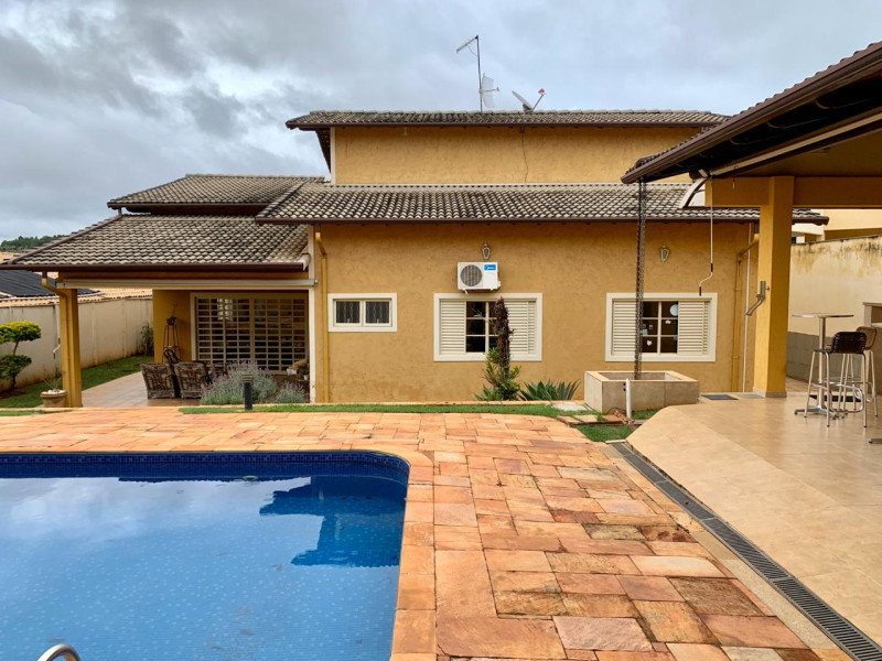 Casa de condomínio à venda Jardim Botânico (Lago Sul) com 600m² e 4 quartos por R$ 1.880.000 - 4cffef71-7ae1-4c2f-8a70-a28264a31485.jpeg