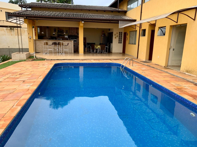 Casa de condomínio à venda Jardim Botânico (Lago Sul) com 600m² e 4 quartos por R$ 1.880.000 - 5c29870f-5df5-4139-a66a-58c32c9889b0.jpeg
