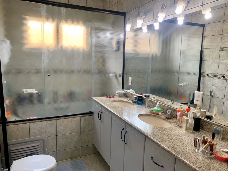 Casa de condomínio à venda Jardim Botânico (Lago Sul) com 600m² e 4 quartos por R$ 1.880.000 - d0ecdf3f-d05d-4ed7-8ed2-7d39eb1f6174.jpeg