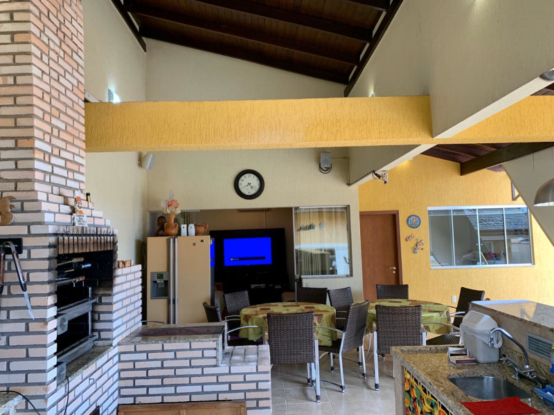 Casa de condomínio à venda Jardim Botânico (Lago Sul) com 600m² e 4 quartos por R$ 1.880.000 - ef003019-6ba8-4267-98c0-4e06236a3ca9.jpeg