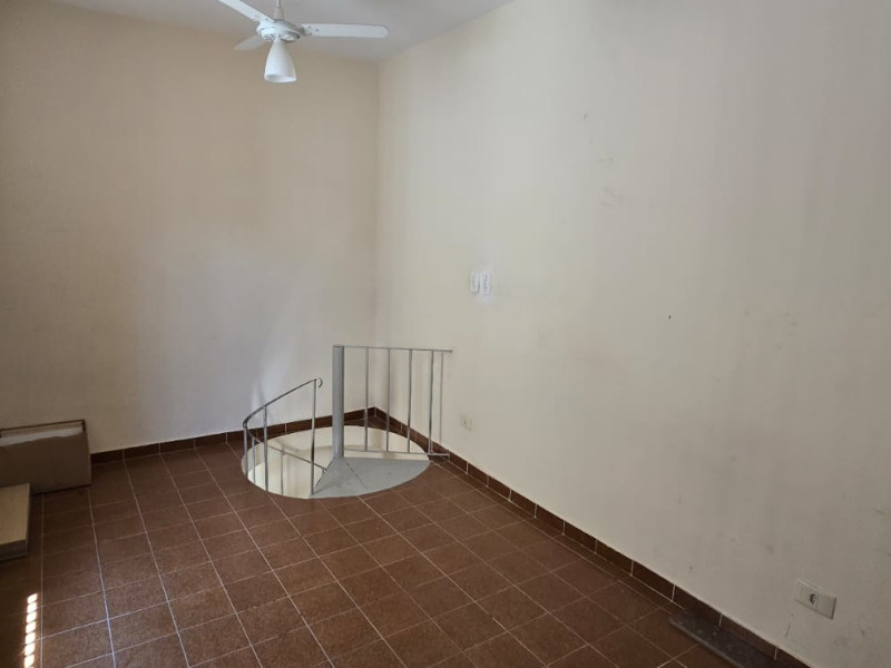 Casa à venda Santo Amaro com 135m² e 3 quartos por R$ 900.000 - img-20250110-wa0073.jpg