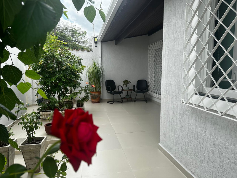 Casa à venda Jardim America com 250m² e 5 quartos por R$ 1.500.000 - whatsapp-image-2024-12-24-at-121421-2.jpeg