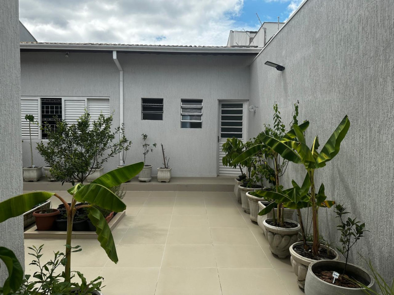 Casa à venda Jardim America com 250m² e 5 quartos por R$ 1.500.000 - whatsapp-image-2024-12-24-at-121422-4.jpeg