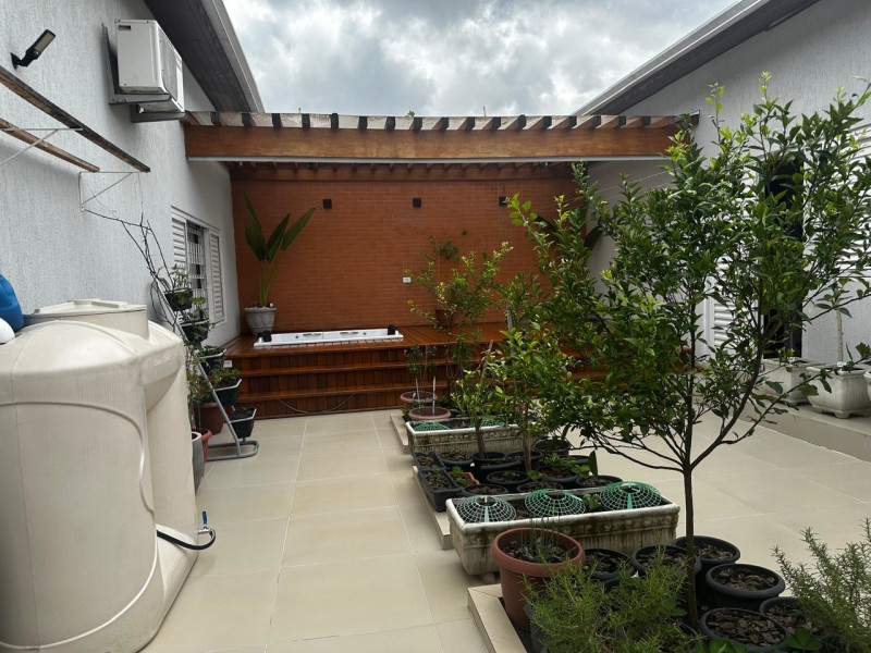 Casa à venda Jardim America com 250m² e 5 quartos por R$ 1.500.000 - whatsapp-image-2024-12-24-at-121422-6.jpeg