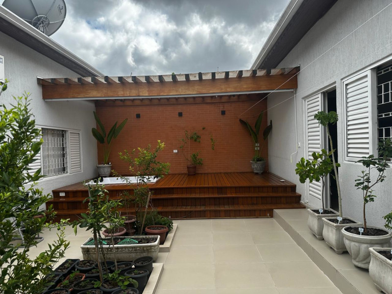 Casa à venda Jardim America com 250m² e 5 quartos por R$ 1.500.000 - whatsapp-image-2024-12-24-at-121422-7.jpeg