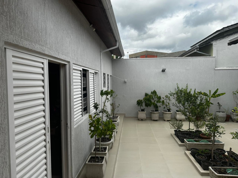 Casa à venda Jardim America com 250m² e 5 quartos por R$ 1.500.000 - whatsapp-image-2024-12-24-at-121423.jpeg