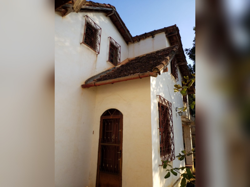 Casa à venda Centro com 2000m² e 6 quartos por R$ 950.000 - imagem-do-whatsapp-de-2024-05-31-as-083055-de0da76a.jpg