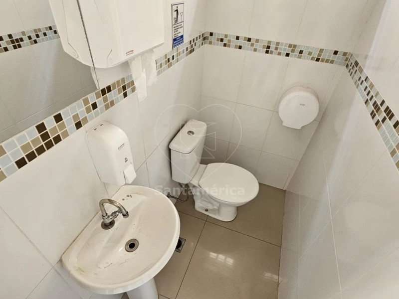 Comercial à venda Vila Ipiranga com 214m² e 1 quarto por R$ 2.500.000 - foto38.jpg
