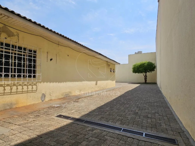 Comercial à venda Vila Ipiranga com 214m² e 1 quarto por R$ 2.500.000 - foto62.jpg