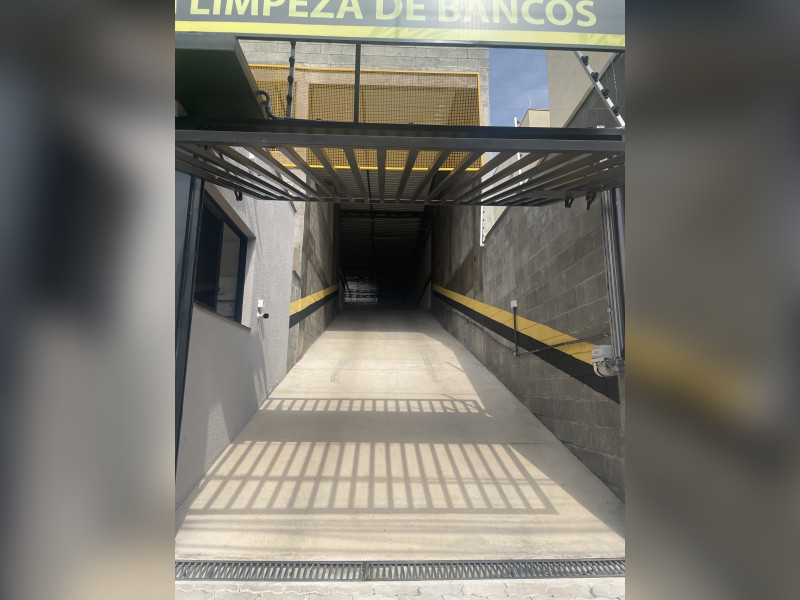 Comercial para alugar Parque Industrial com 300m² e 0 quartos por R$ 5.000 - entrada2.jpg