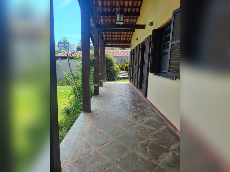 Casa à venda Jardim Santa Bárbara com 290m² e 4 quartos por R$ 1.300.000 - 69dd317f-b9cf-4537-a57f-44b2bbb9b424.jpg