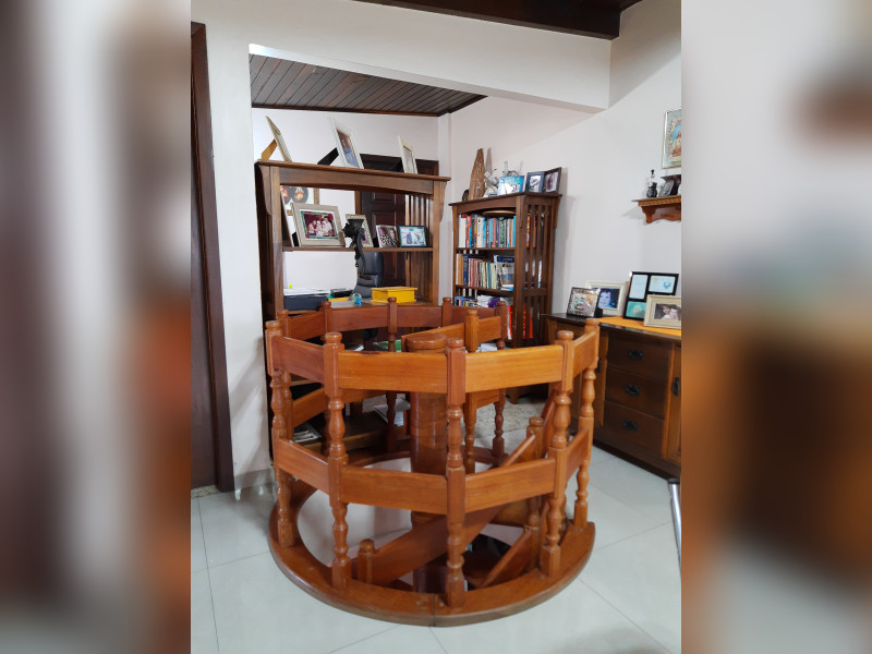 Apartamento à venda Batel com 186m² e 3 quartos por R$ 983.000 - piso-2-escada.jpg