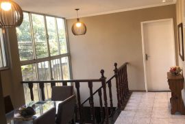 Casa à venda Bangu com 200m² - 3 dormitórios -  vaga - R$ 250.000 - 02e715e5-caa1-42fd-988b-6dcad28794f5.jpg