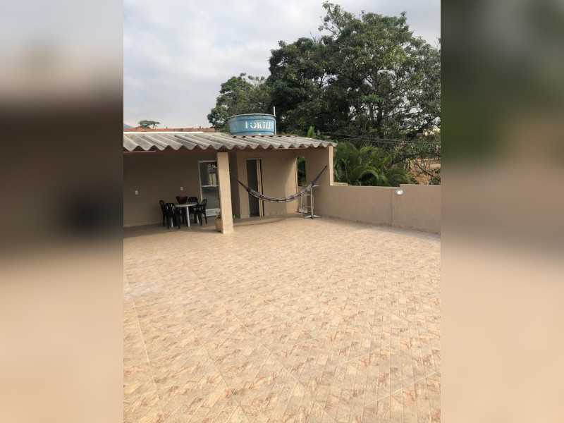 Casa à venda Bangu com 200m² e 3 quartos por R$ 250.000 - 0e1d226d-7e8a-41dd-b02d-e80149c785b2.jpg