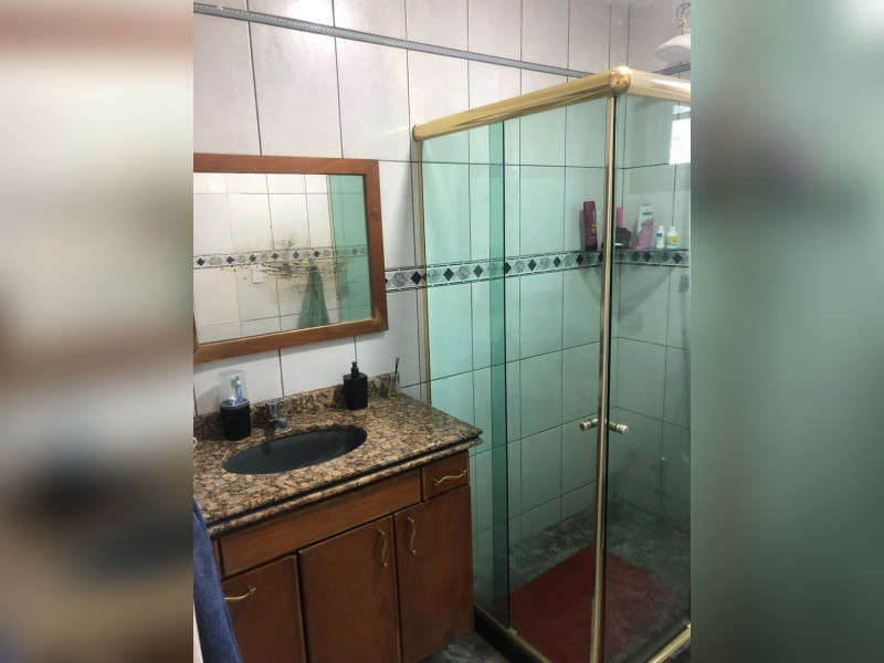 Casa à venda Bangu com 200m² e 3 quartos por R$ 250.000 - 5c3310f3-be4d-464f-989e-d92c59248b19.jpg