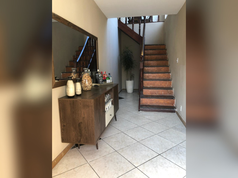 Casa à venda Bangu com 200m² e 3 quartos por R$ 250.000 - c4f0445b-afe9-497f-b6c5-c5c91c2df9ad.jpg