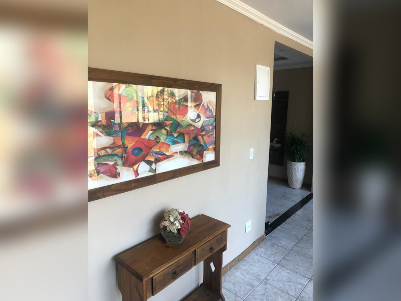 Casa à venda Bangu com 200m² e 3 quartos por R$ 250.000 - dfee6ce1-7ad2-4680-a594-1c9d7f12dcb4.jpg