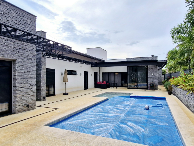 Casa de condomínio à venda Jardim Tereza Cristina com 1000m² e 5 quartos por R$ 3.150.000 - 20250221-154128.jpg