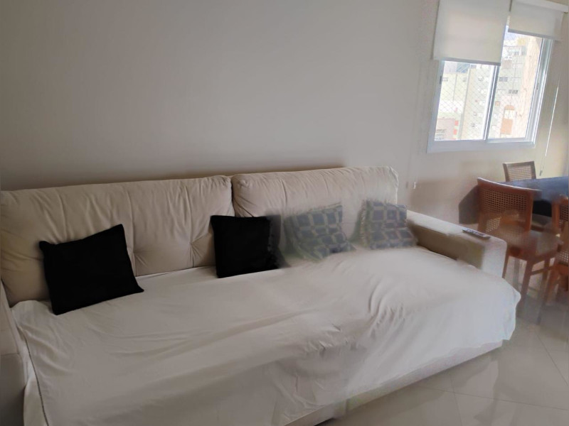 Apartamento à venda Pitangueiras com 110m² e 3 quartos por R$ 890.000 - sala.jpg