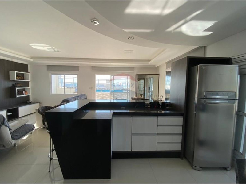 Casa à venda Centro com 350m² e 4 quartos por R$ 2.500.000 - cozinha-e-sala-palmas.jpg