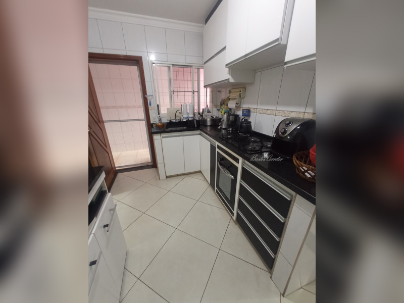Casa à venda Parque Sao Lourenco com 300m² e 5 quartos por R$ 900.000 - cozinha-2.jpg