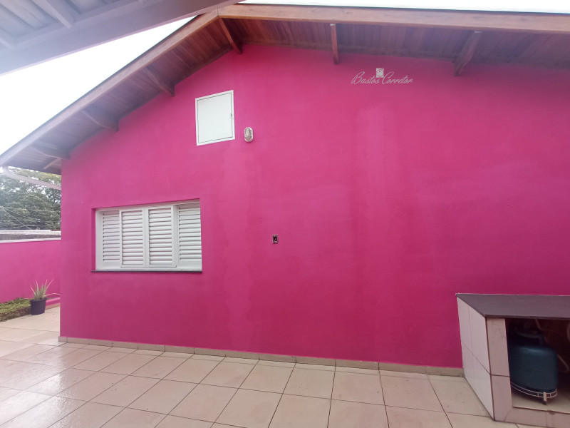 Casa à venda Parque Sao Lourenco com 300m² e 5 quartos por R$ 900.000 - fundos-5.jpg