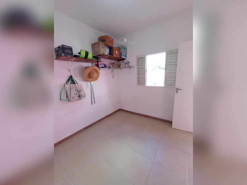 Casa à venda Parque Sao Lourenco com 300m² e 5 quartos por R$ 900.000 - fundos-quarto-22.jpg