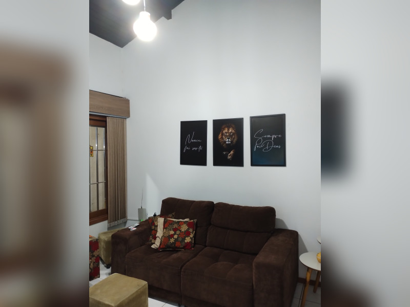 Casa de condomínio à venda Capão Novo com 68m² e 2 quartos por R$ 300.000 - img-20250307-203135807.jpg