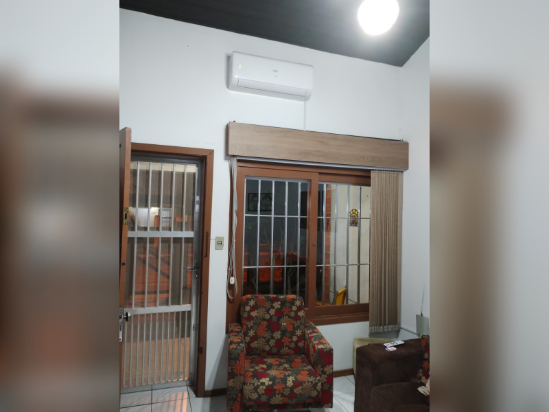 Casa de condomínio à venda Capão Novo com 68m² e 2 quartos por R$ 300.000 - img-20250307-203140628.jpg