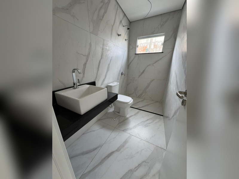 Casa de condomínio à venda Cidade Alpha com 198m² e 3 quartos por R$ 1.390.000 - imagem-do-whatsapp-de-2025-03-12-as-120522-2c444152.jpg