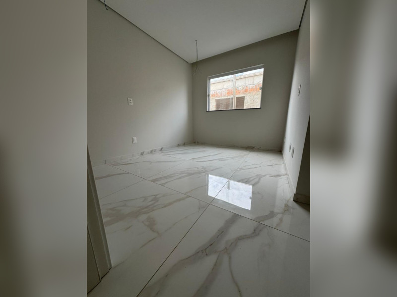 Casa de condomínio à venda Cidade Alpha com 198m² e 3 quartos por R$ 1.390.000 - imagem-do-whatsapp-de-2025-03-12-as-120522-62477bfd.jpg