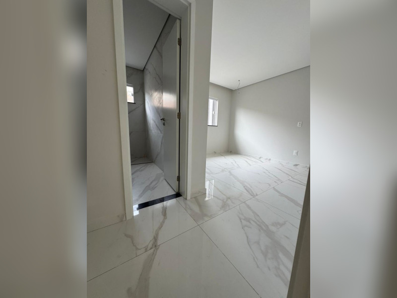Casa de condomínio à venda Cidade Alpha com 198m² e 3 quartos por R$ 1.390.000 - imagem-do-whatsapp-de-2025-03-12-as-120523-27c4c5f0.jpg