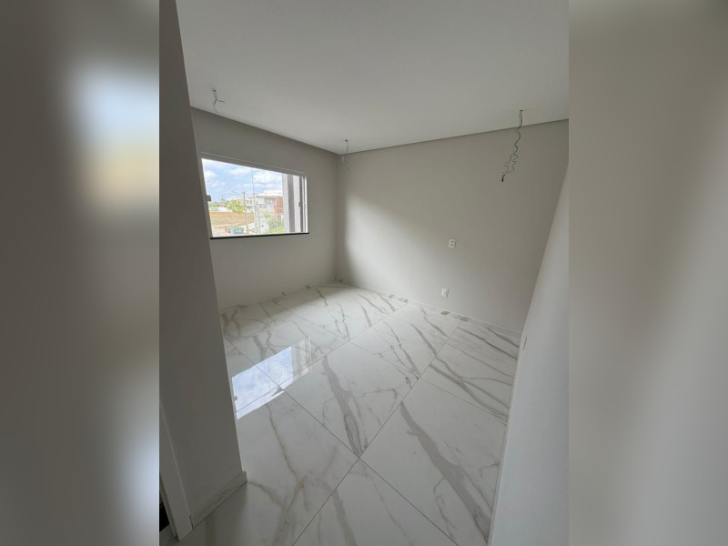 Casa de condomínio à venda Cidade Alpha com 198m² e 3 quartos por R$ 1.390.000 - imagem-do-whatsapp-de-2025-03-12-as-120523-74bdf4cd.jpg