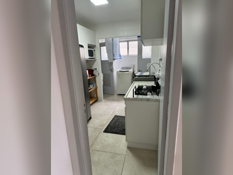 Apartamento à venda Indianópolis com 60m² e 2 quartos por R$ 700.000 - sala-cozinha.jpg