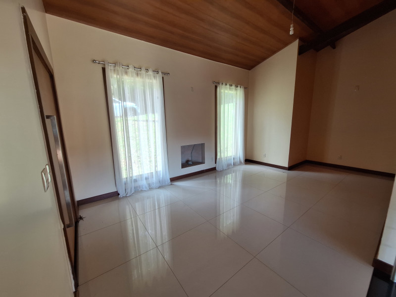 Casa à venda Fazenda dos Pires com 280m² e 3 quartos por R$ 1.850.000 - 20250315-103617.jpg