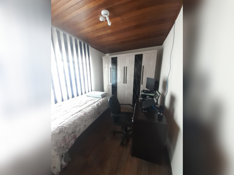 Casa à venda Alto Tarumã com 213m² e 3 quartos por R$ 590.000 - img-20241223-wa0055.jpg